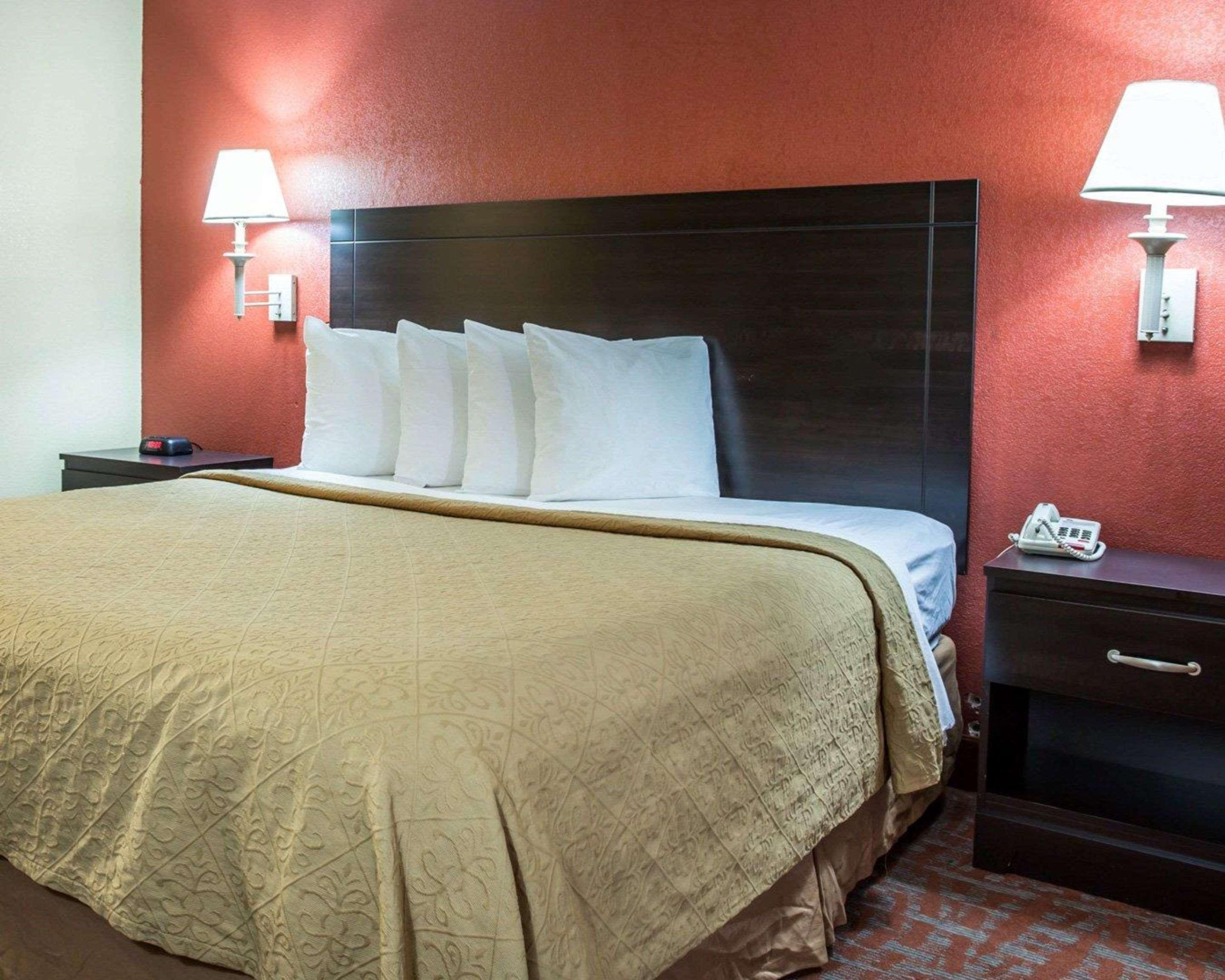 Quality Inn & Suites Monroe Luaran gambar