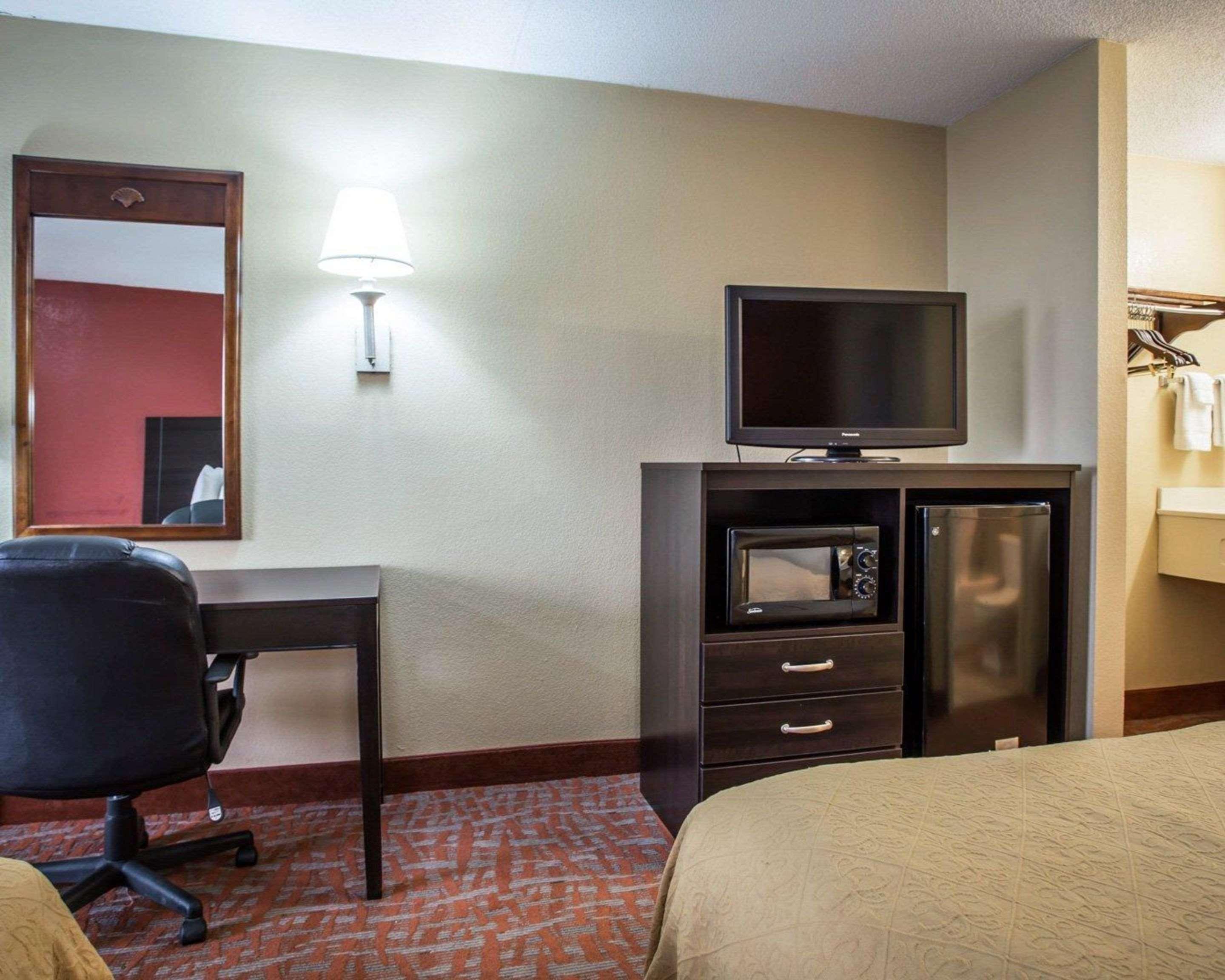 Quality Inn & Suites Monroe Luaran gambar