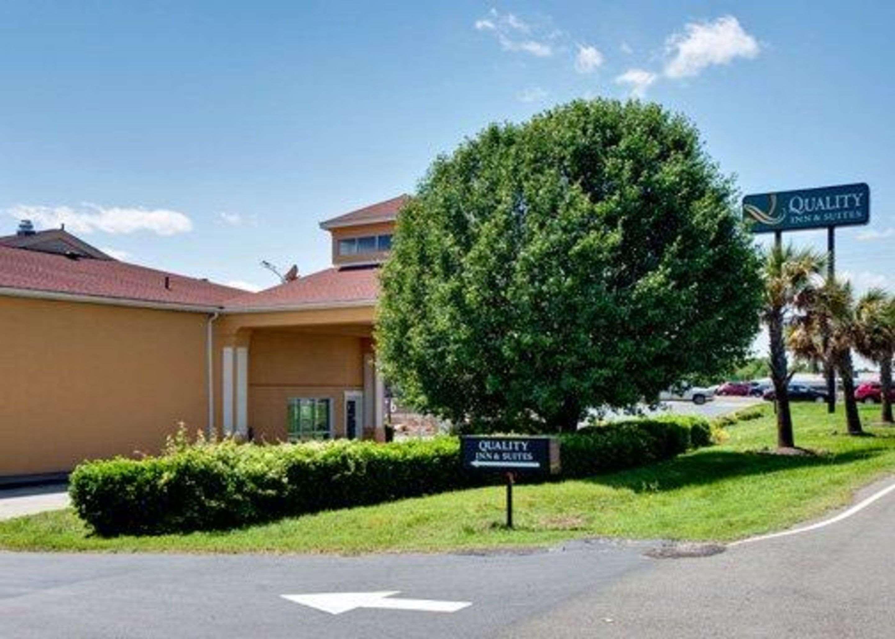 Quality Inn & Suites Monroe Luaran gambar