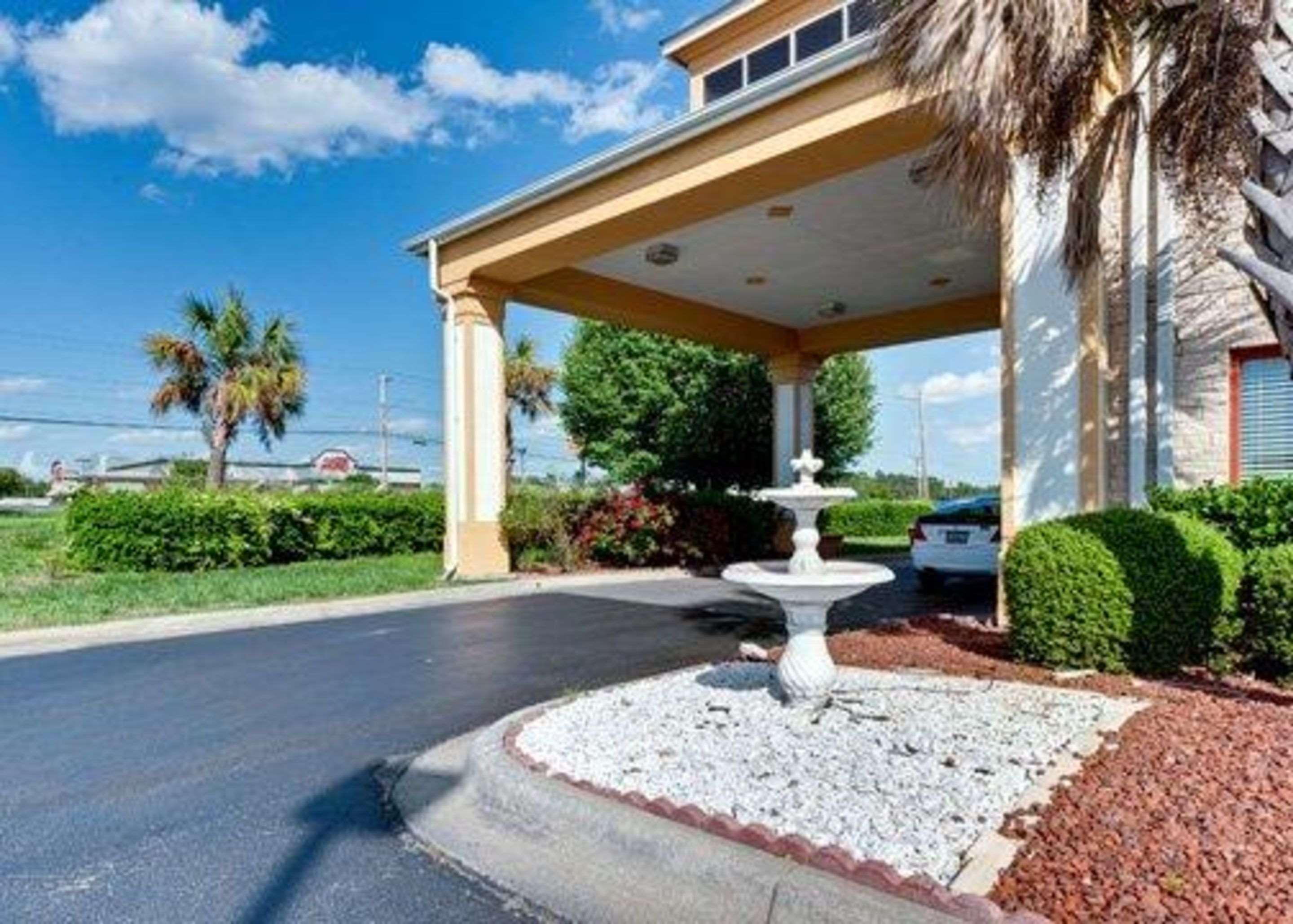 Quality Inn & Suites Monroe Luaran gambar