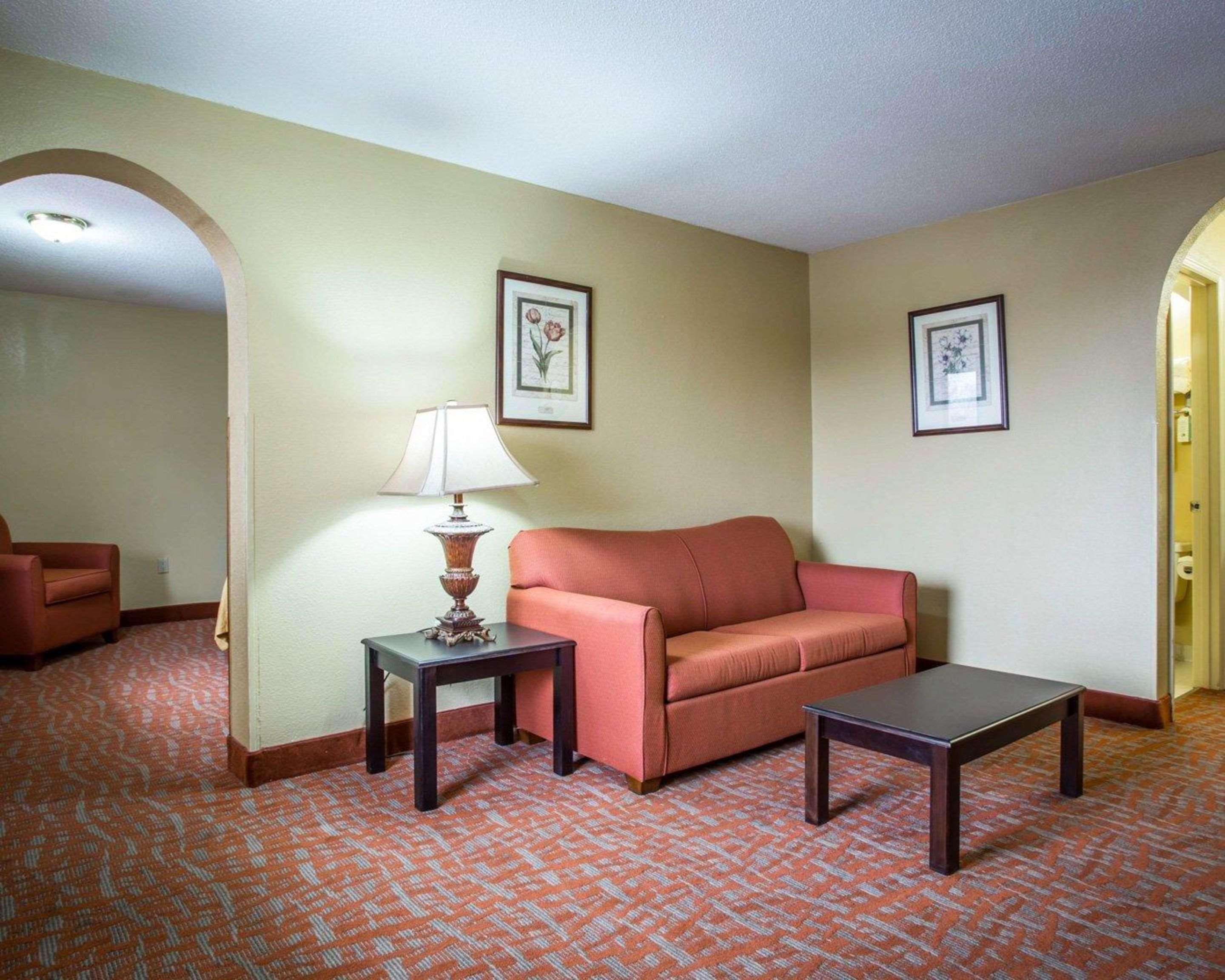 Quality Inn & Suites Monroe Luaran gambar